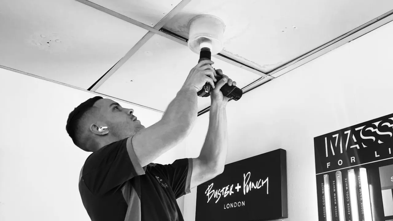 AIF Electrical electrician working in South Yarra